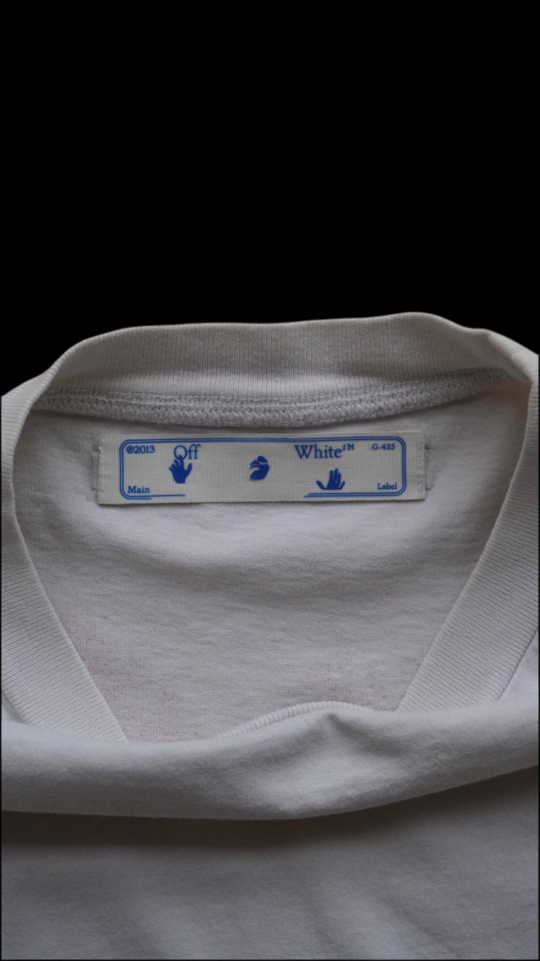 Off-White T-Shirt - S