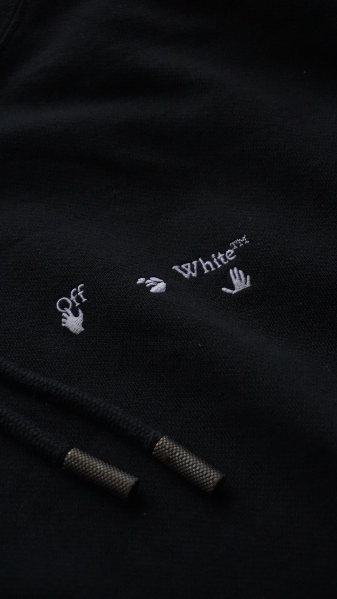 Off-White Hoodie - L