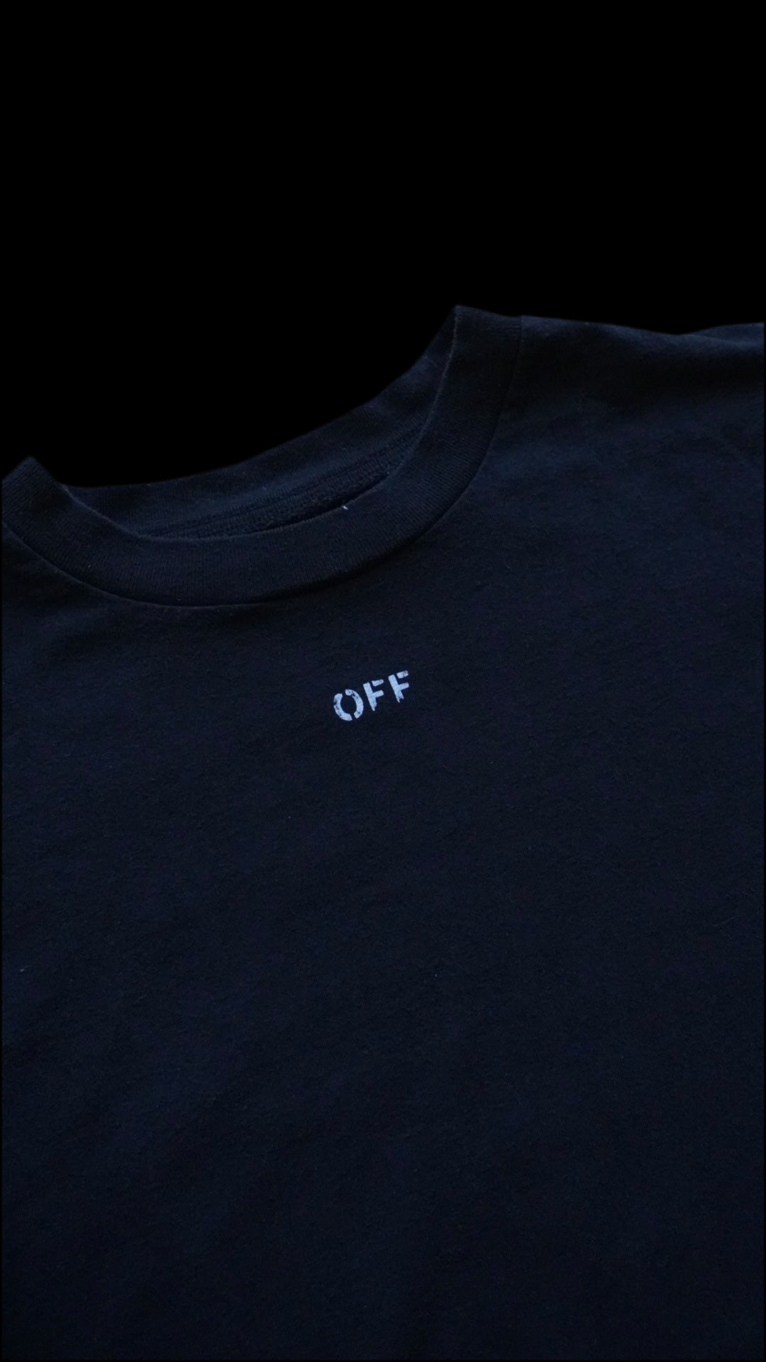Off-White T-shirt- S